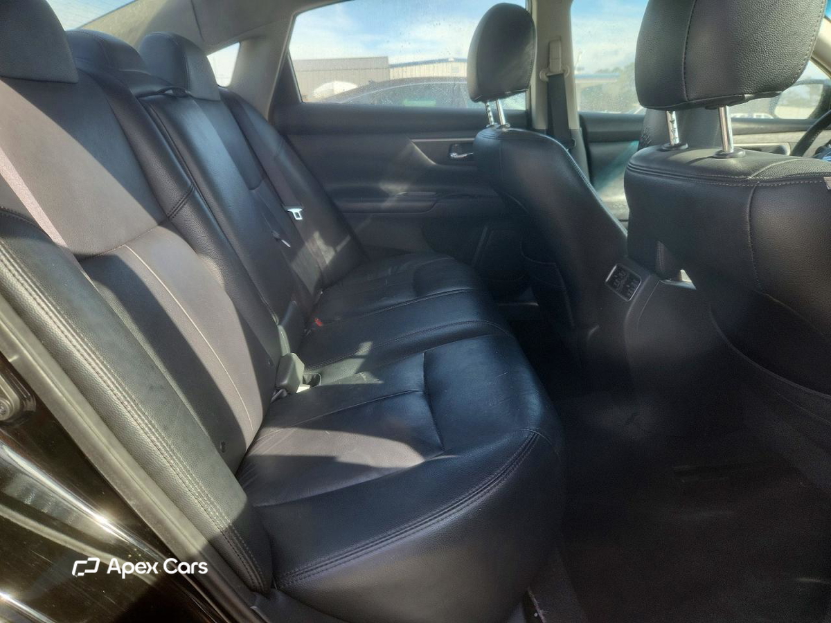 Nissan Altima 2015