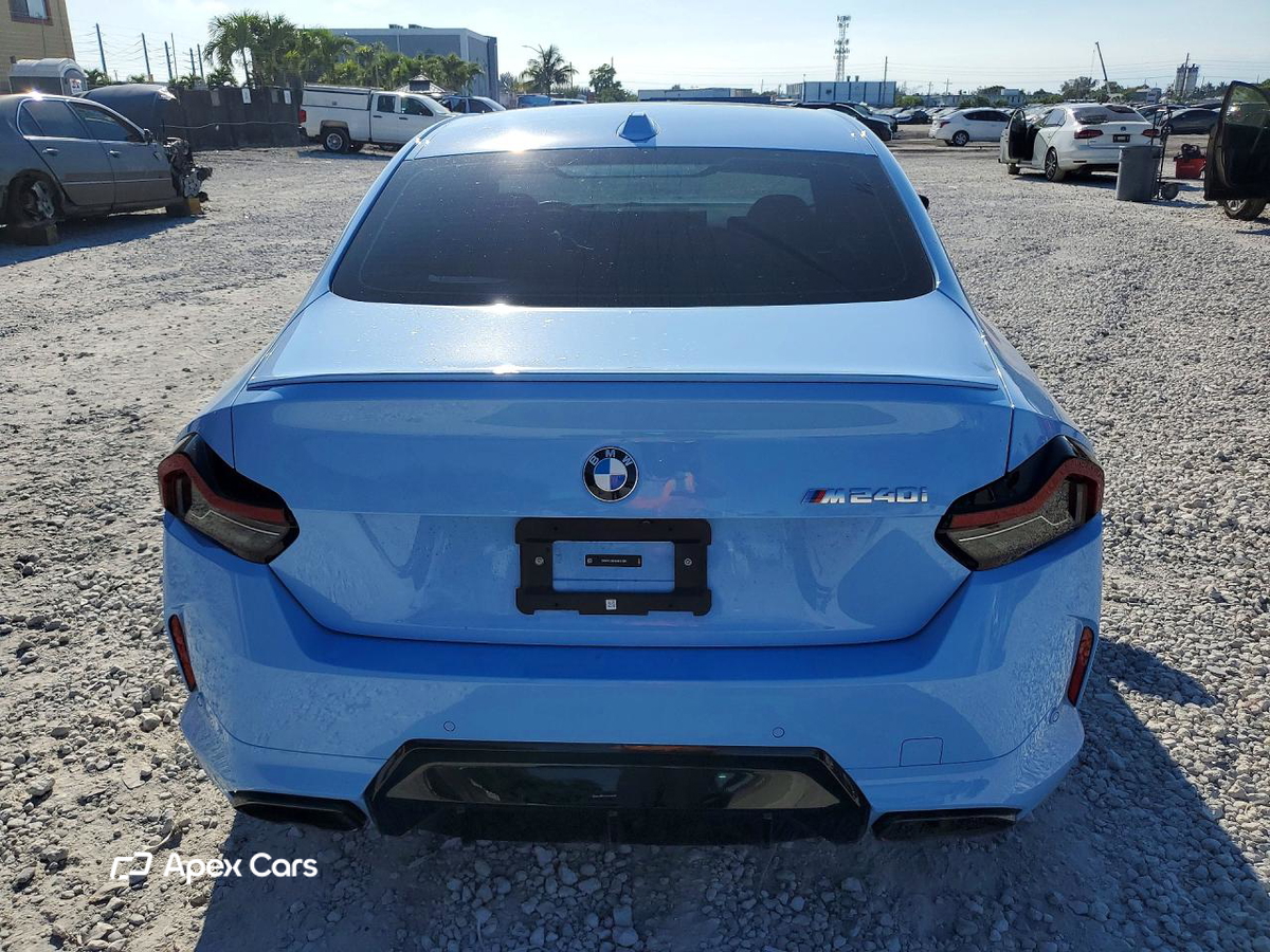 BMW M2 2025