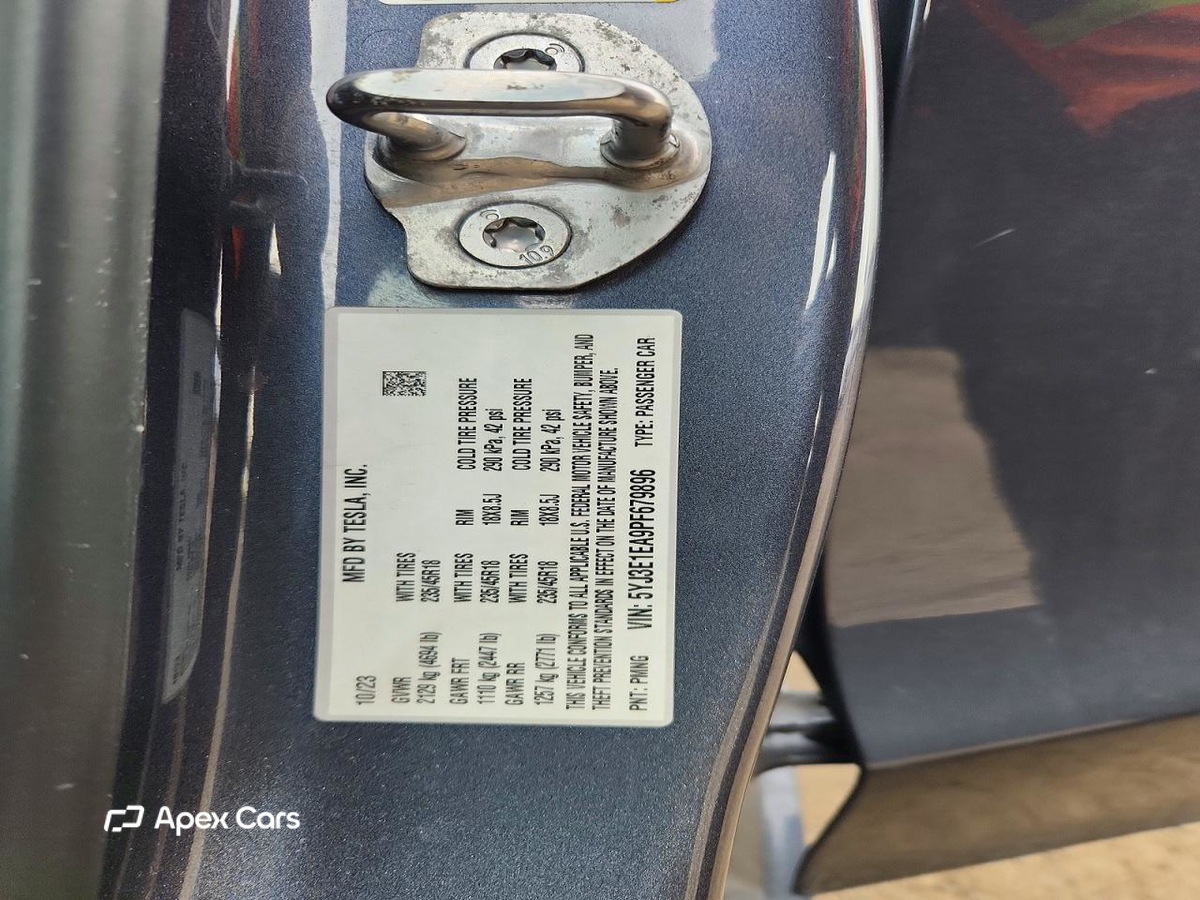 Tesla Model 3 2023