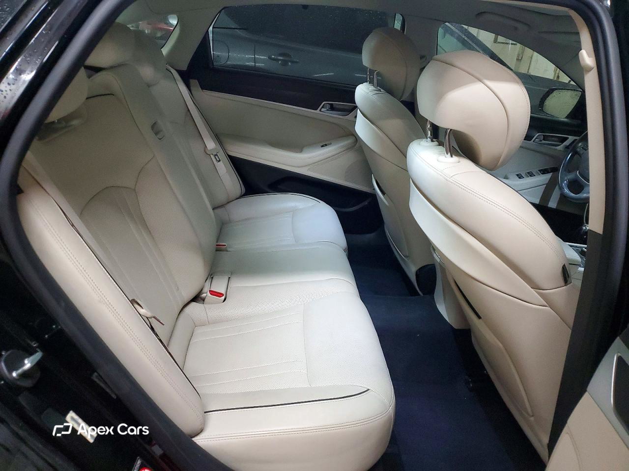 Hyundai Genesis 2015