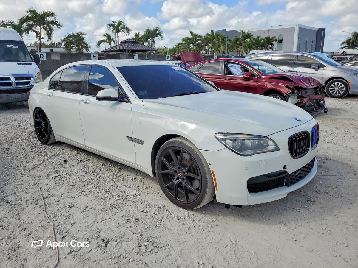 BMW Series 7 2014