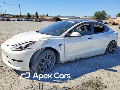 Tesla Model 3 2023 - Image 1 of 14