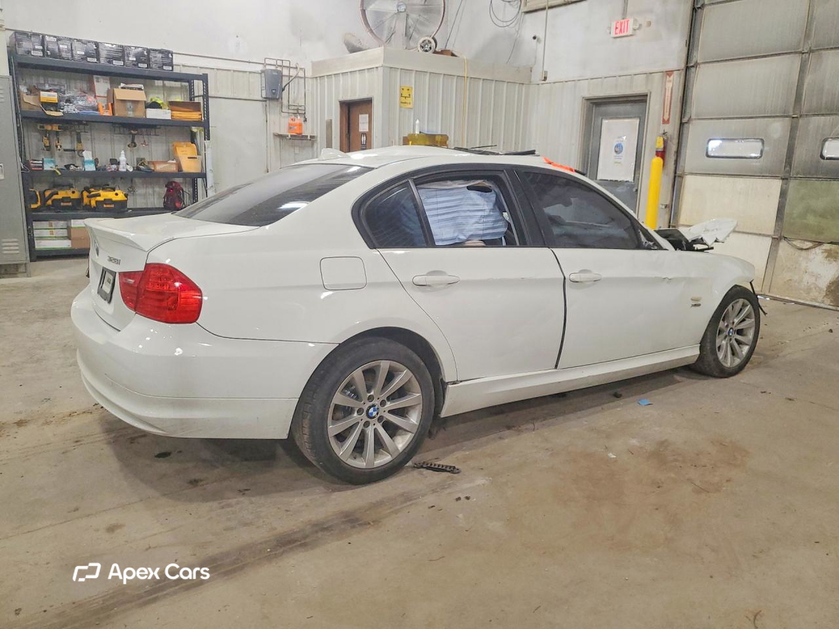 BMW Series 3 2011