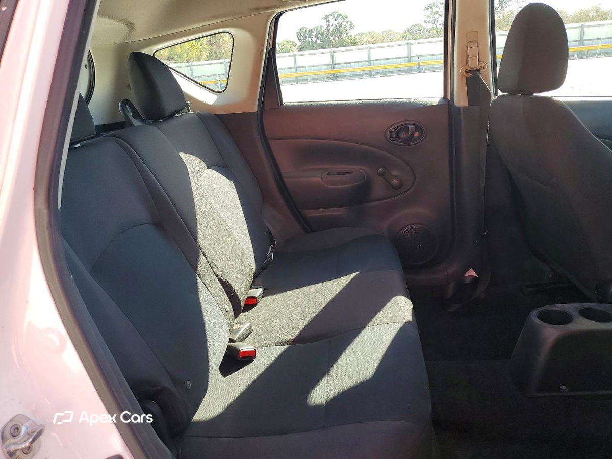 Nissan Versa 2016