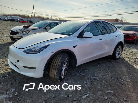 Tesla Model Y 2021 - Image 1 of 12