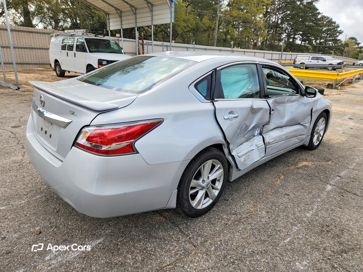 Nissan Altima 2015