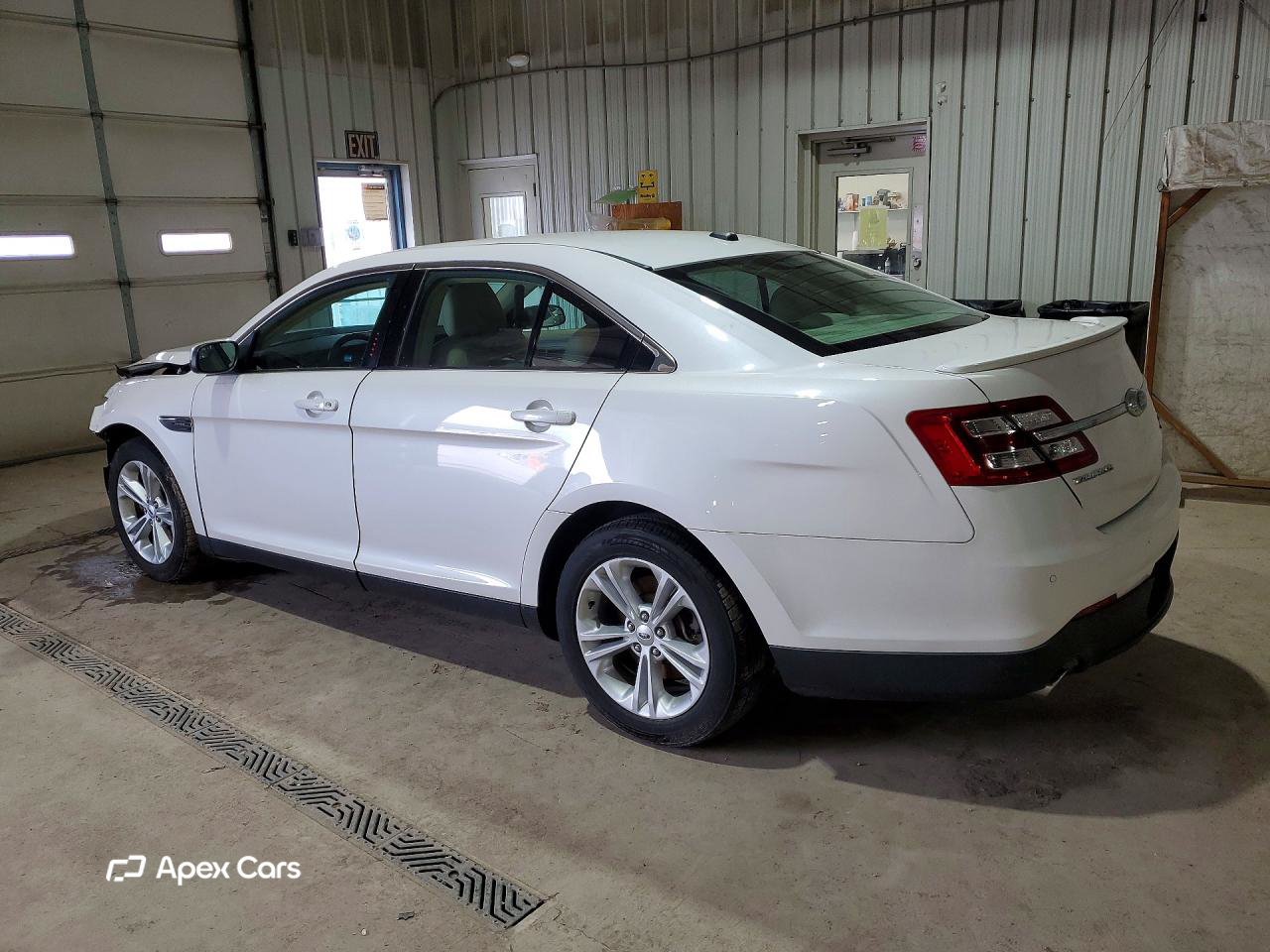 Ford Taurus 2016