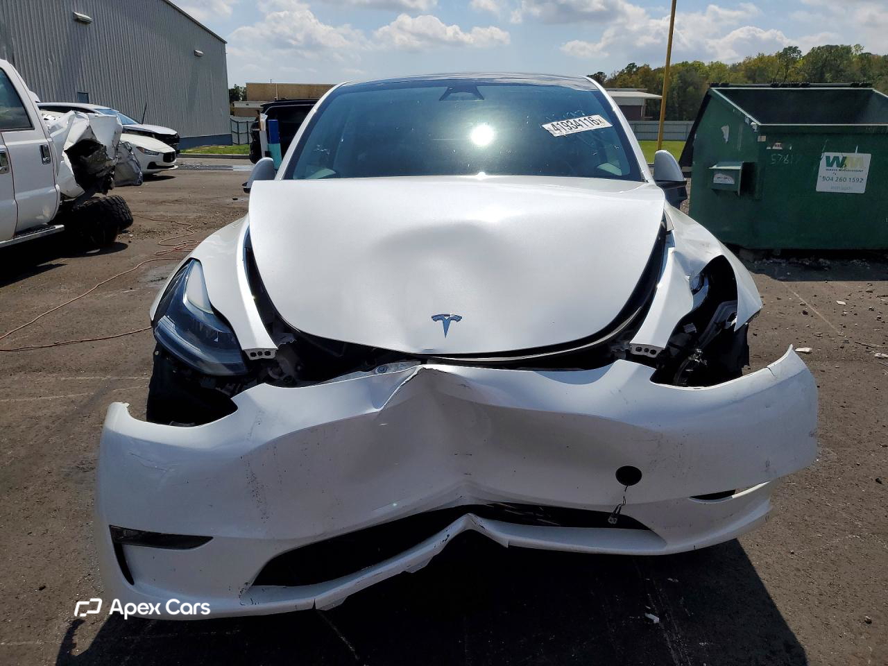 Tesla Model Y 2024