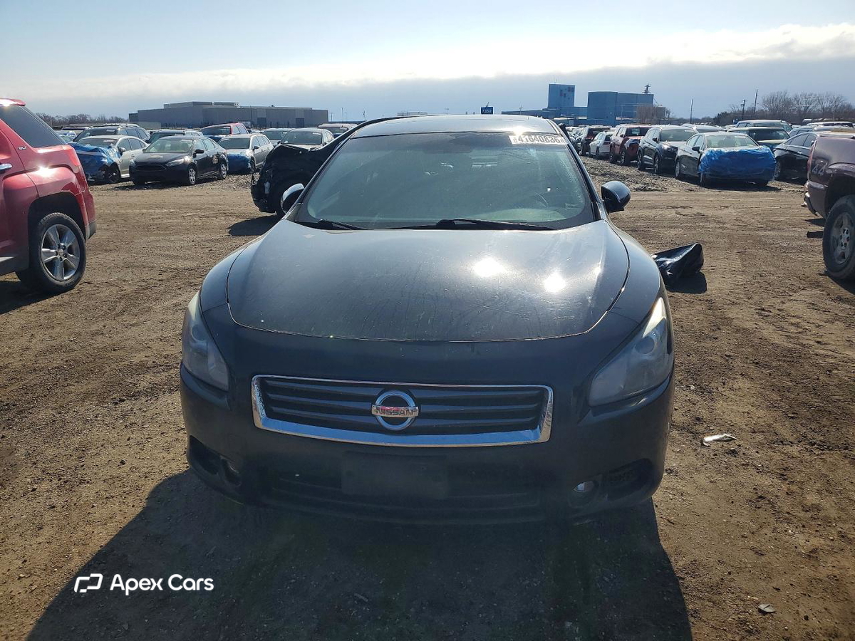 Nissan Maxima 2014
