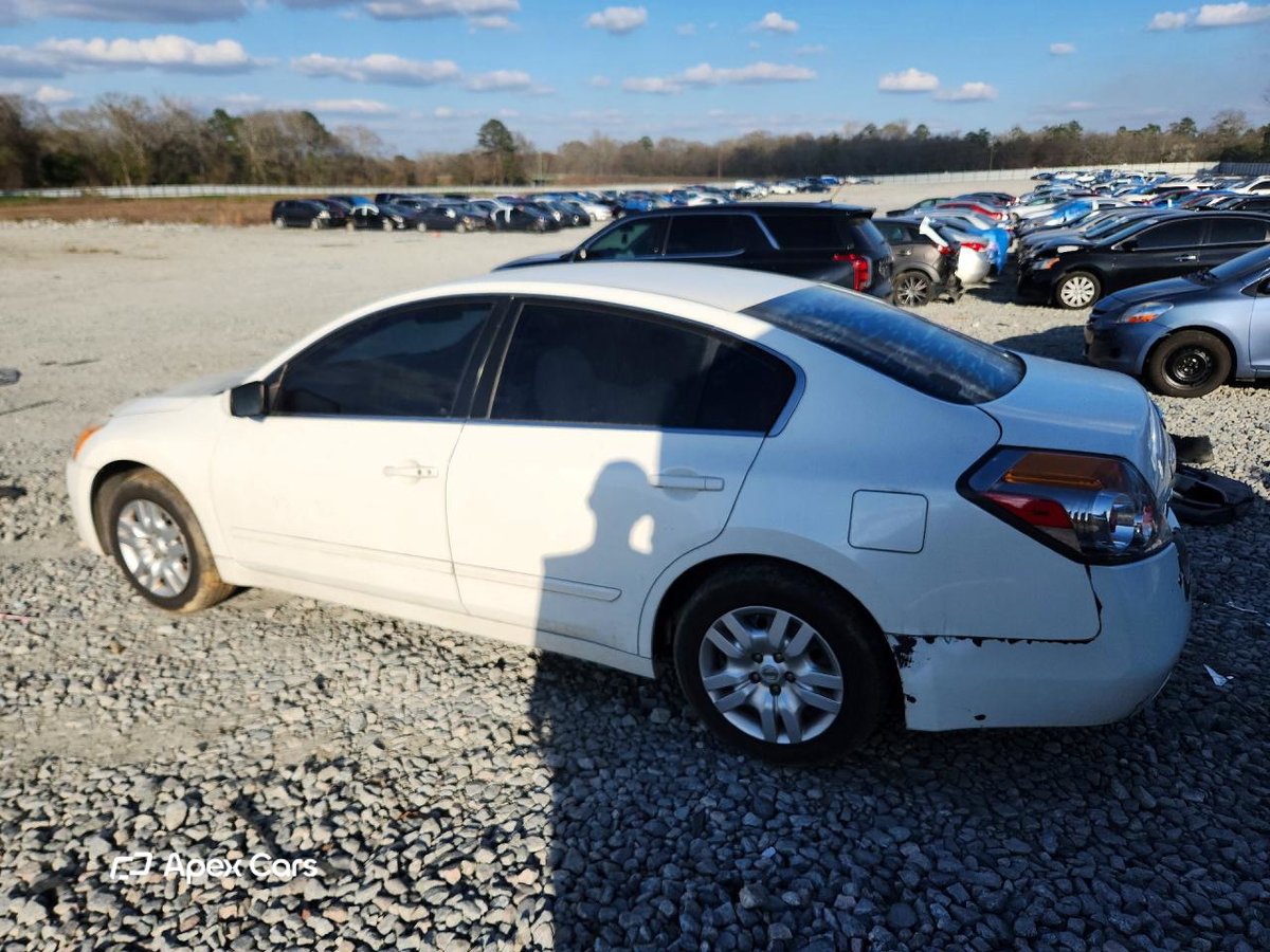 Nissan Altima 2012