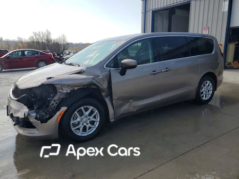 Chrysler Pacifica 2017 - Image 1 of 5