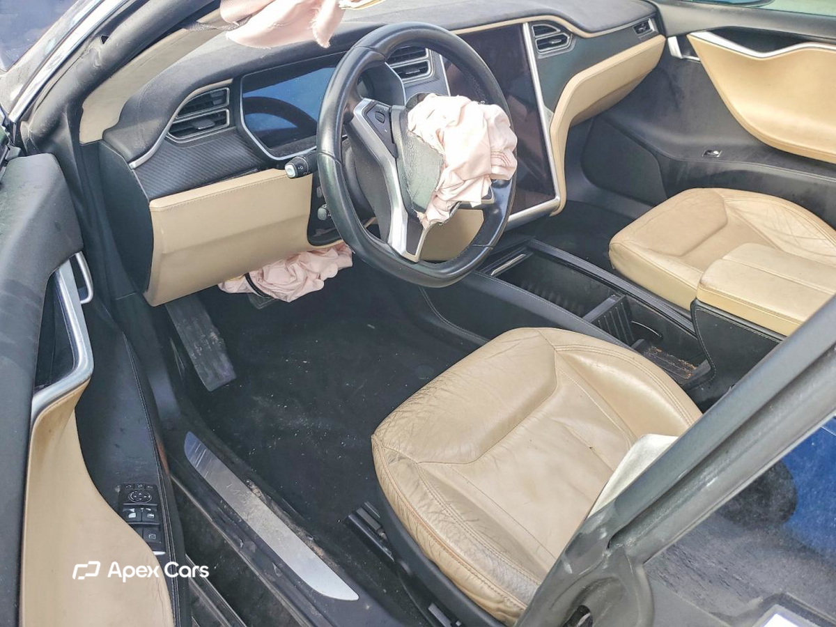 Tesla Model S 2016