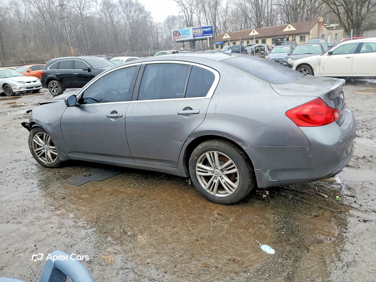 Infiniti  2012