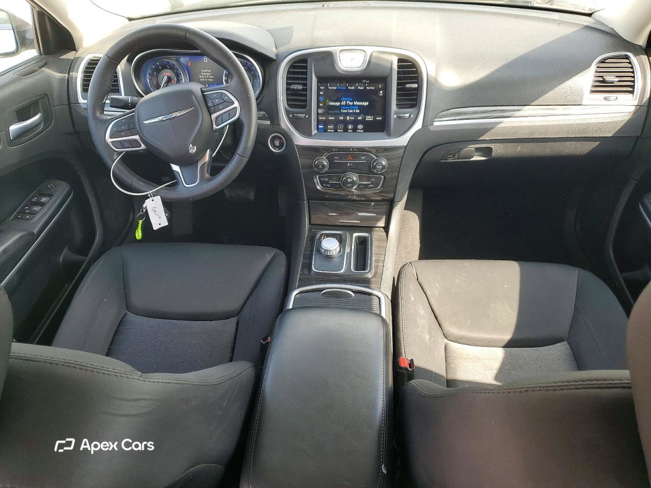 Chrysler 300 2022