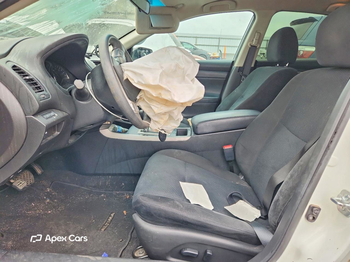 Nissan Altima 2015