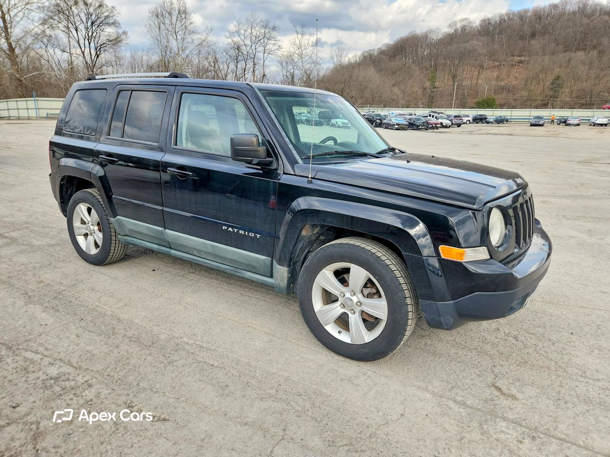 Jeep Liberty (Patriot) 2012