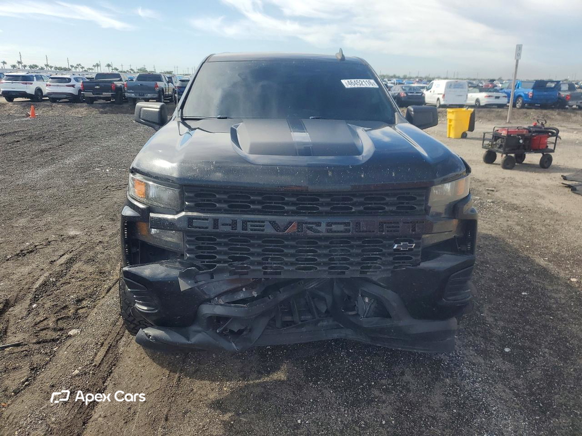 Chevrolet Silverado 2021