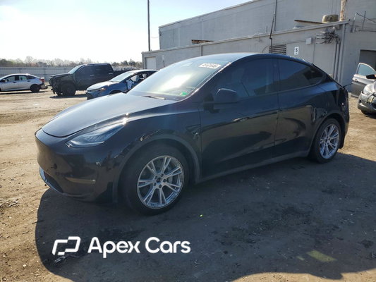 Tesla Model Y 2022 - Image 1 of 12