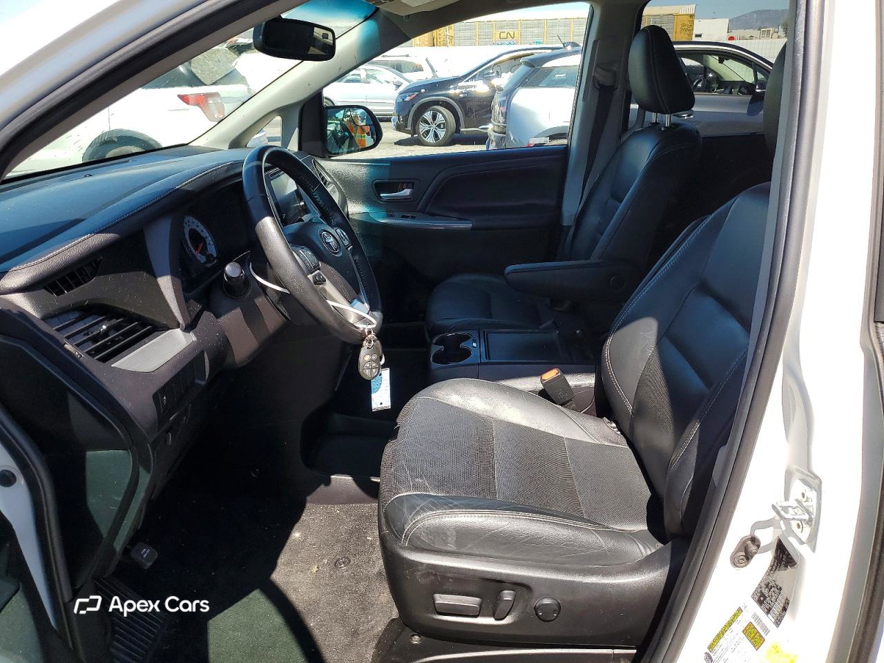 Toyota Sienna 2015