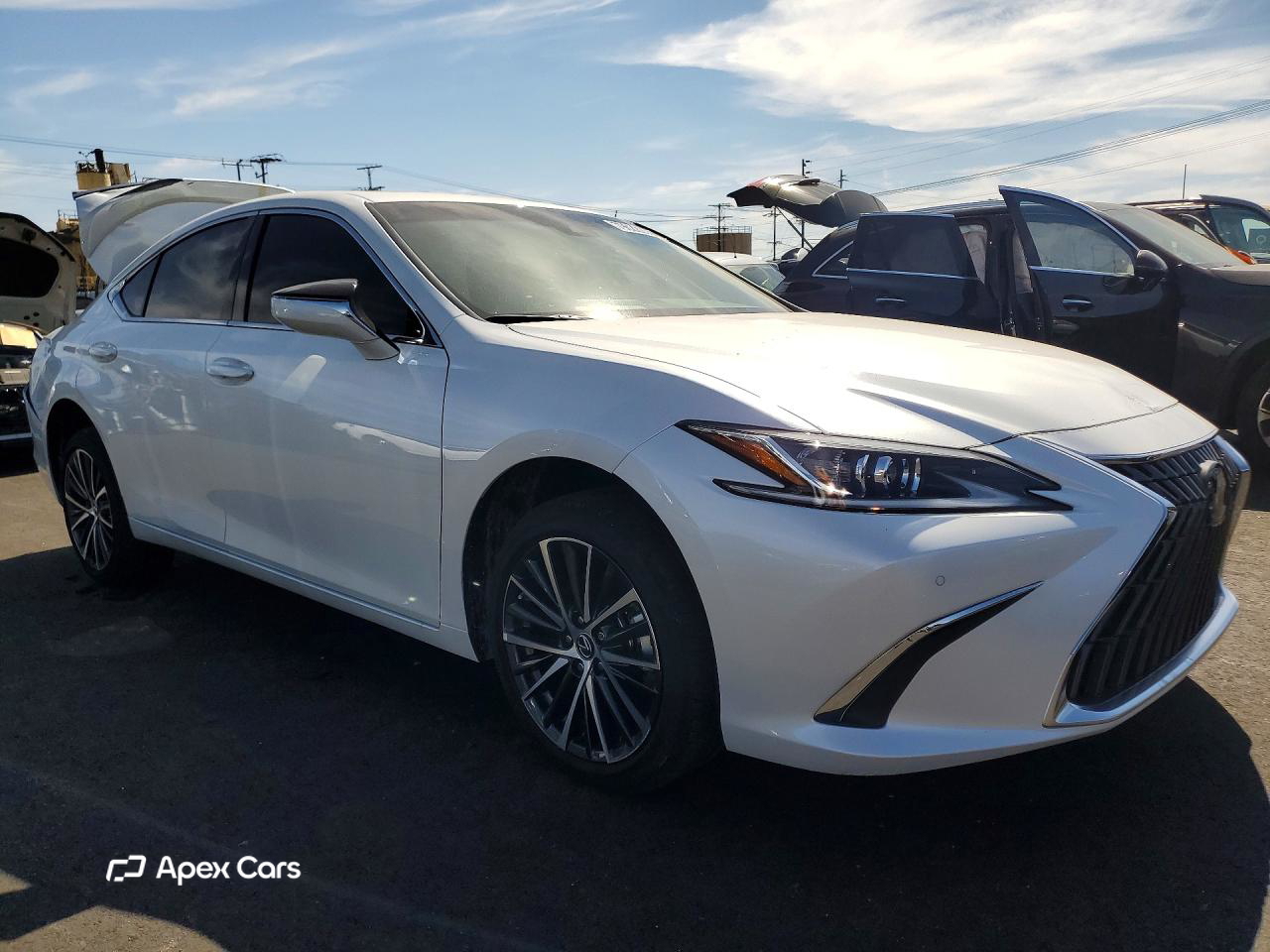 Lexus ES 2025