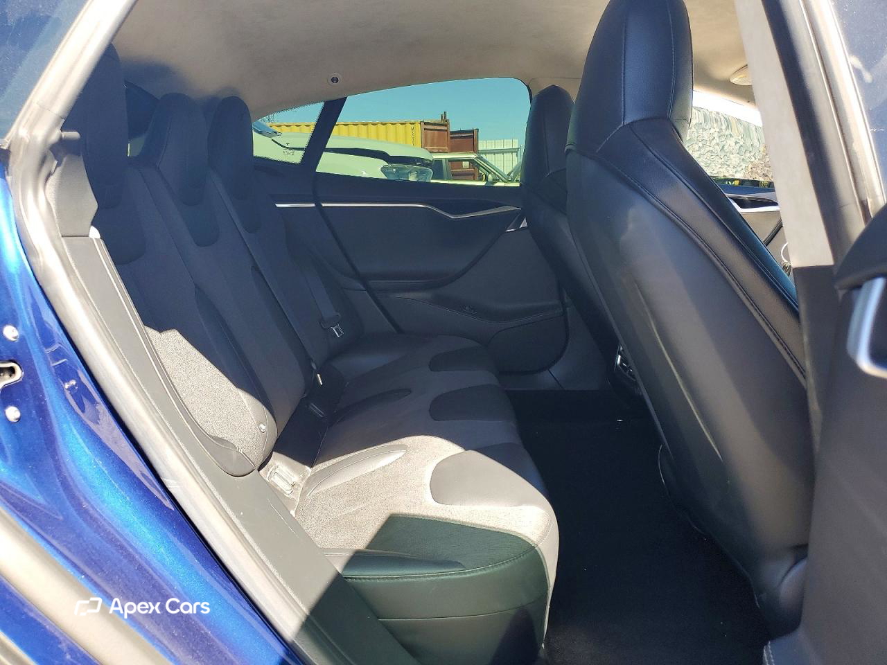 Tesla Model S 2016