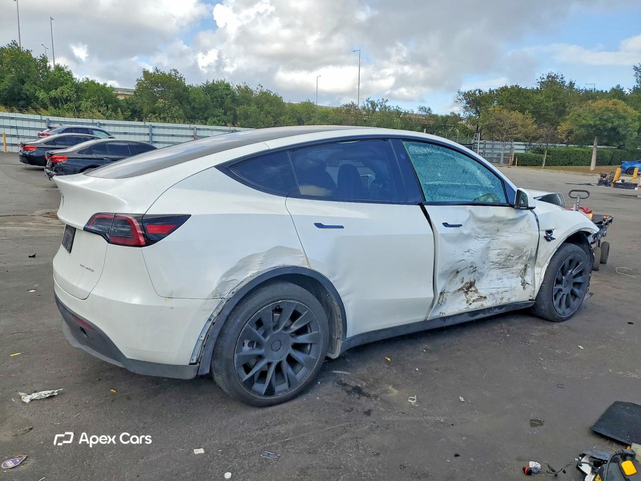 Tesla Model Y 2023