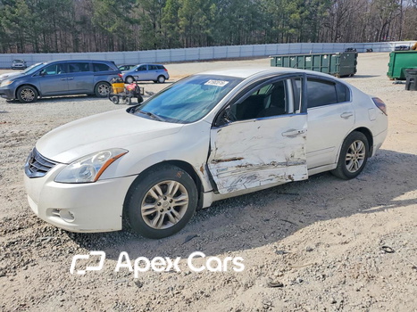 Nissan Altima 2010 - Image 1 of 13