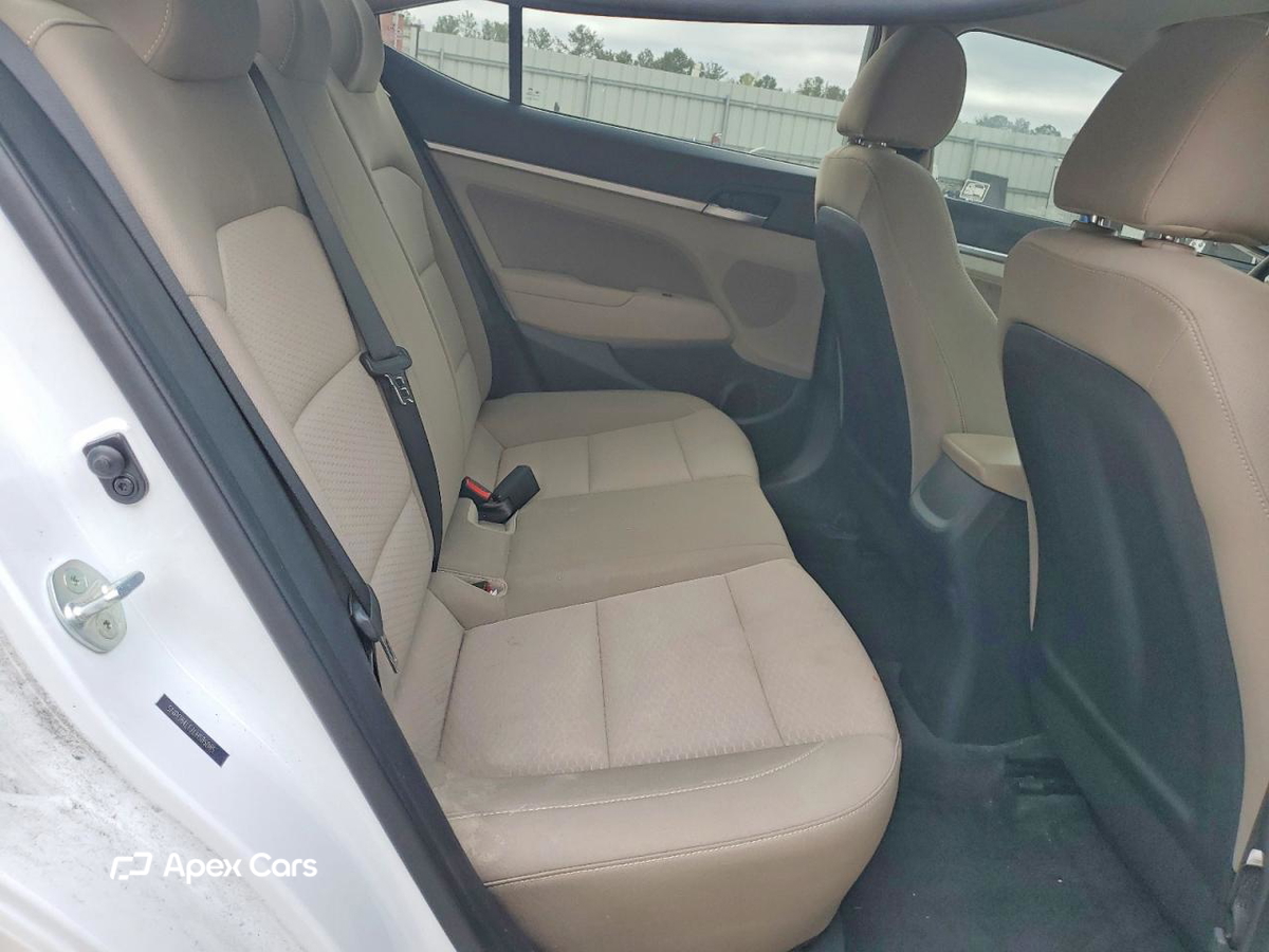 Hyundai Elantra 2020