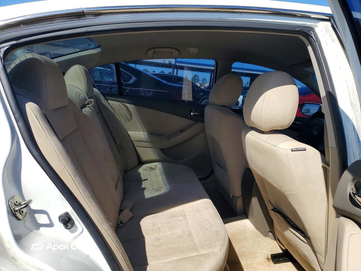Nissan Altima 2012