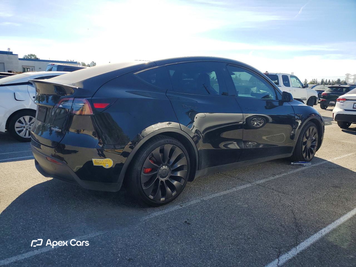 Tesla Model Y 2022