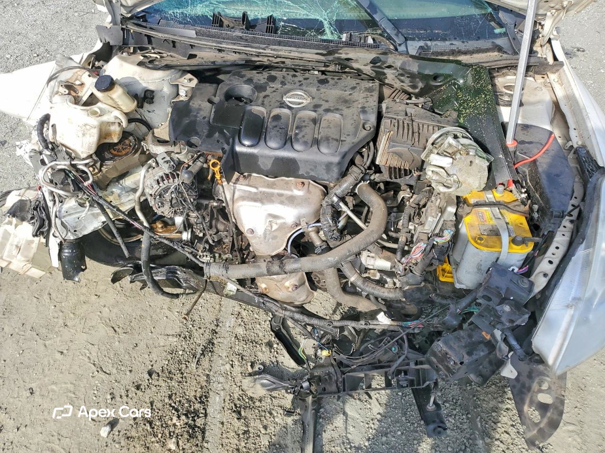 Nissan Altima 2012