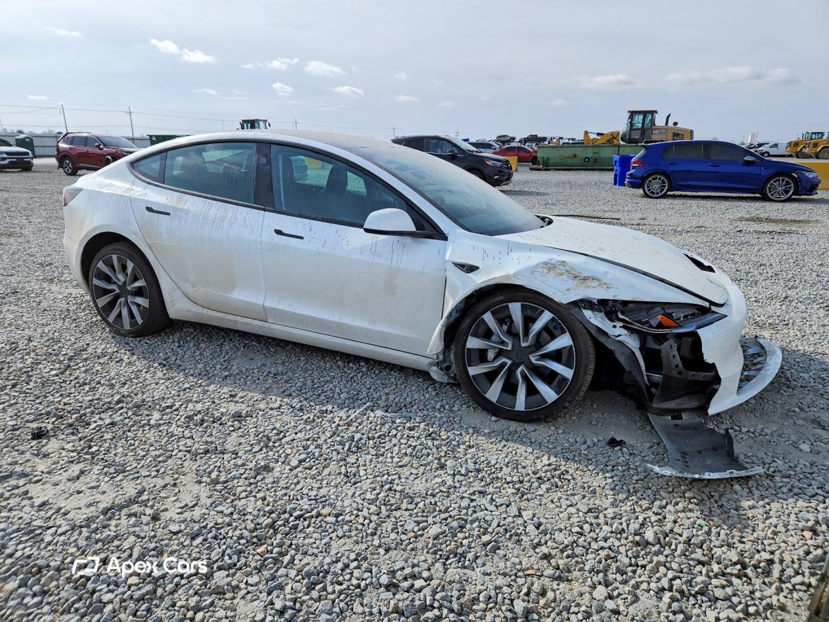 Tesla Model 3 2025