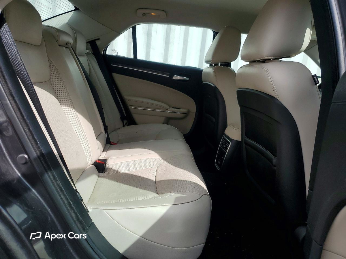 Chrysler 300 2018