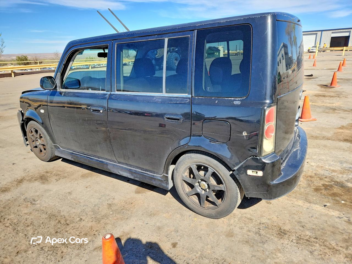 Scion xB 2005