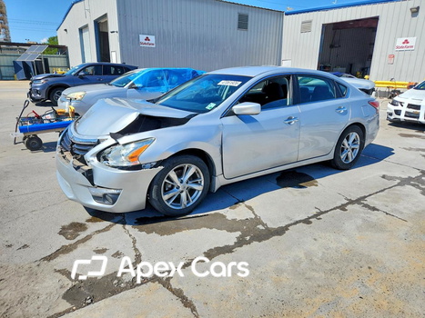 Nissan Altima 2015 - Image 1 of 13
