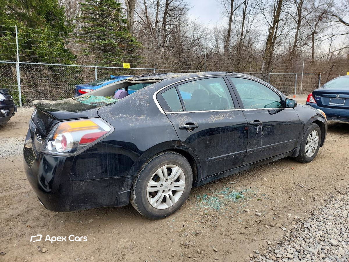 Nissan Altima 2011