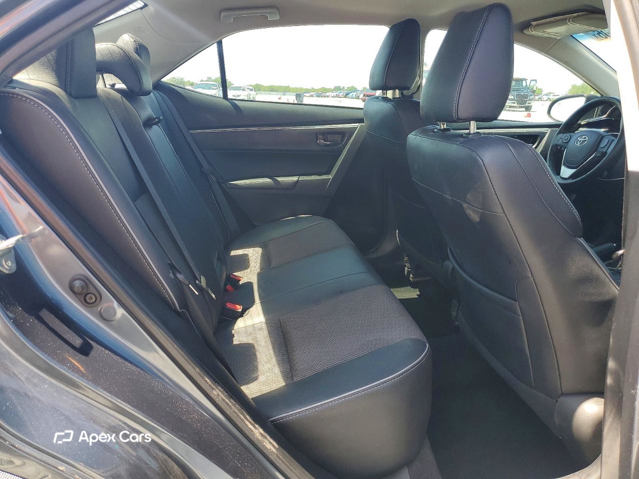 Toyota Corolla 2015