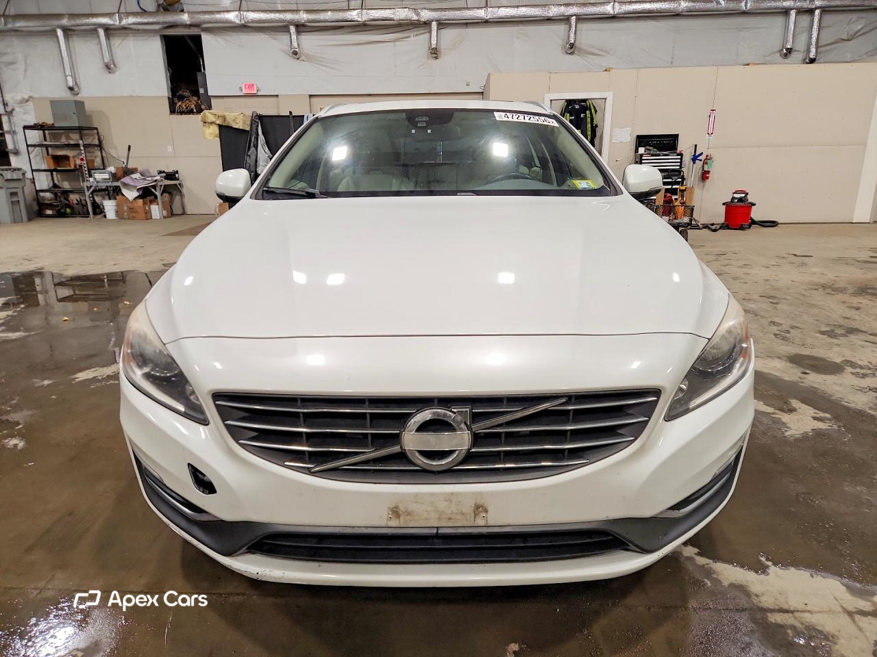 Volvo V60 2015
