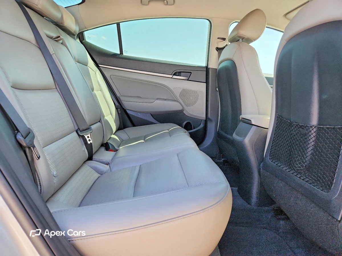 Hyundai Elantra 2018