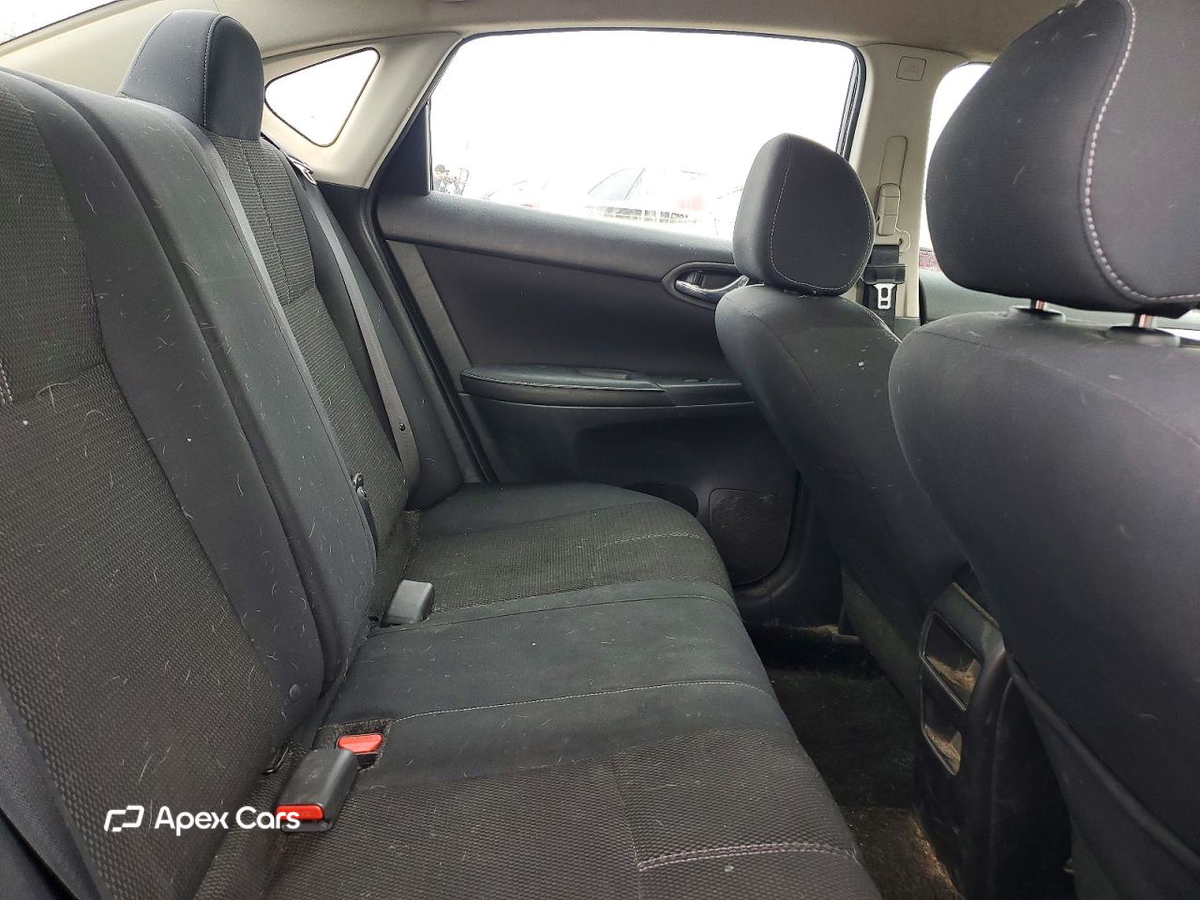 Nissan Sentra 2018