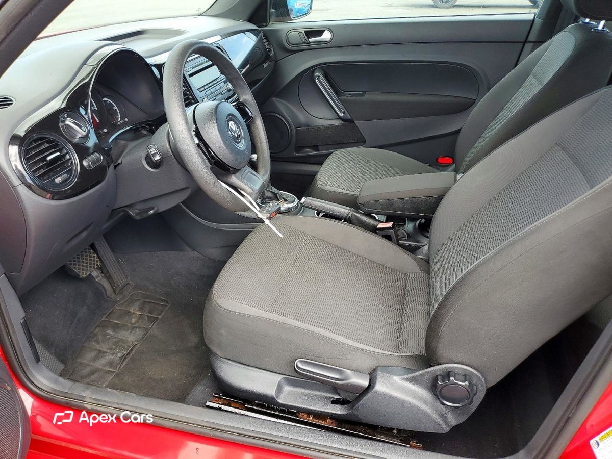 Volkswagen Beetle 2014