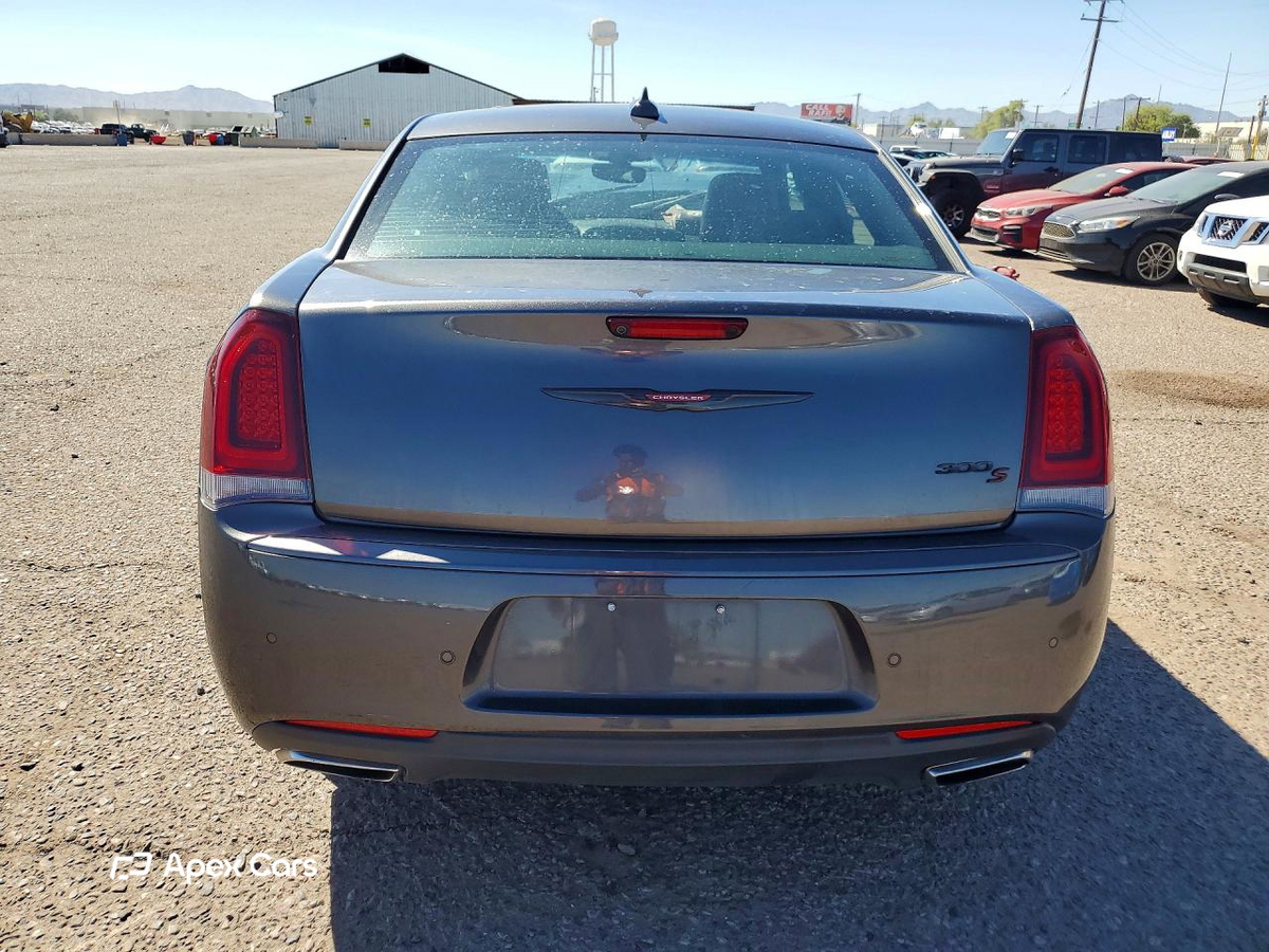 Chrysler 300 2023