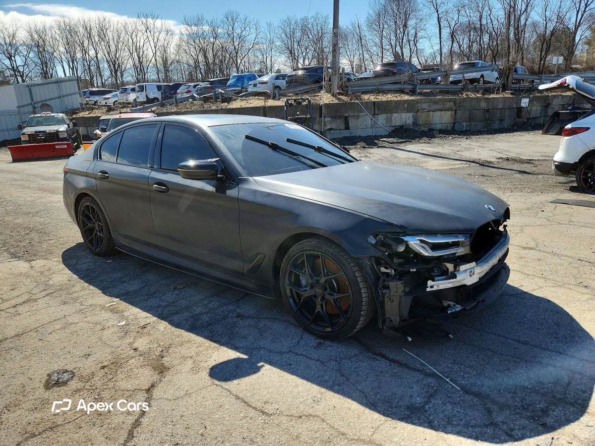 BMW M5 2021