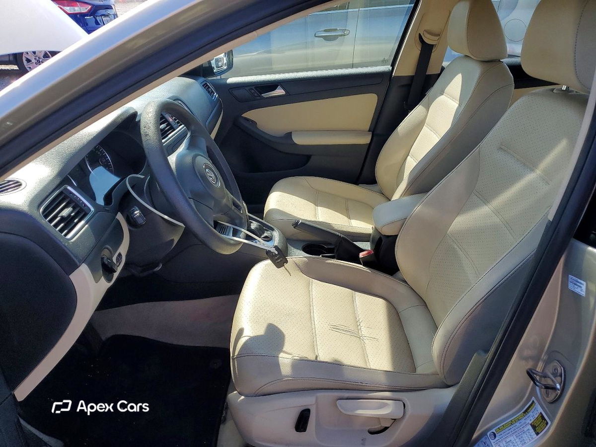 Volkswagen Jetta 2014
