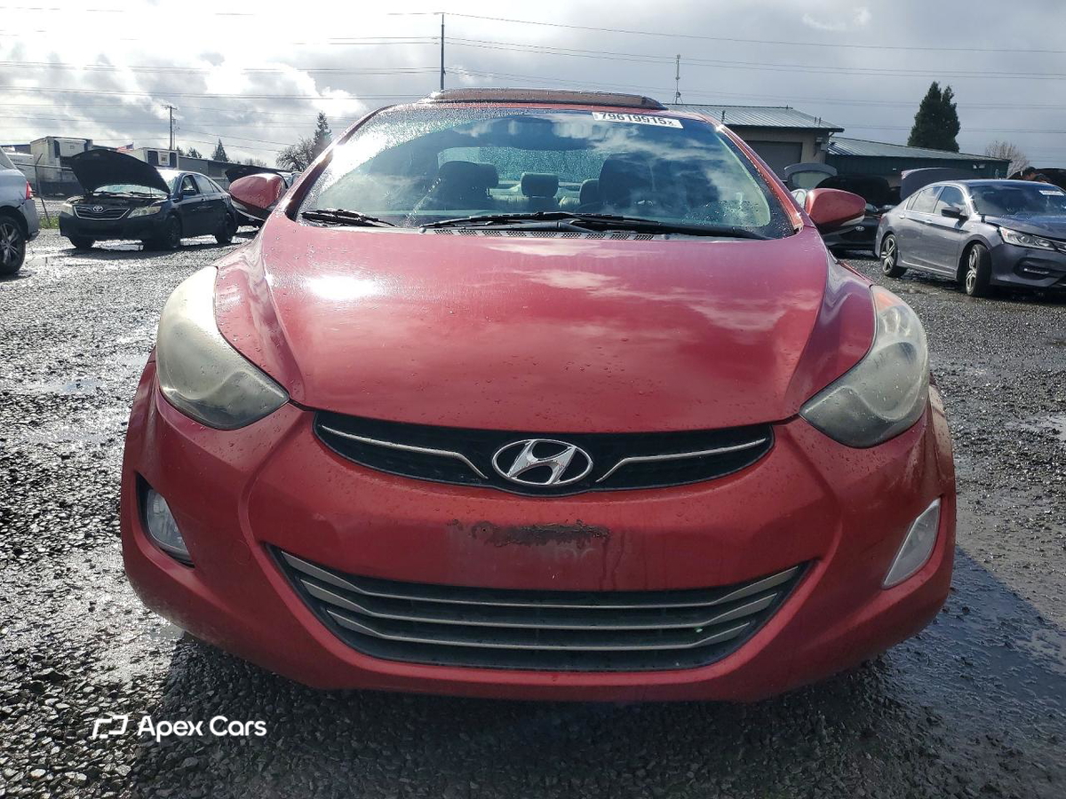 Hyundai Elantra 2012