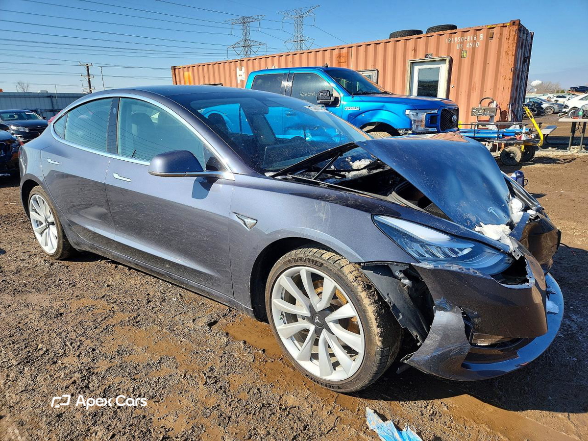 Tesla Model 3 2020