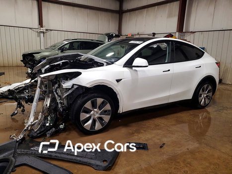 Tesla Model Y 2023 - Image 1 of 15
