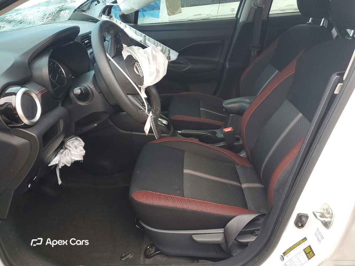 Nissan Versa 2023