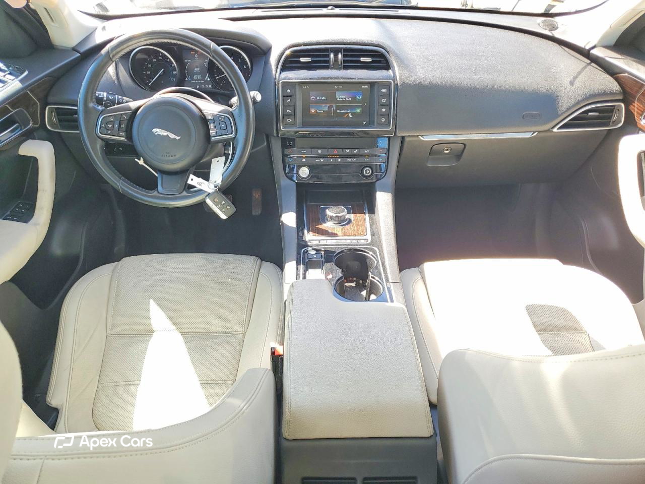 Jaguar F-Pace 2017