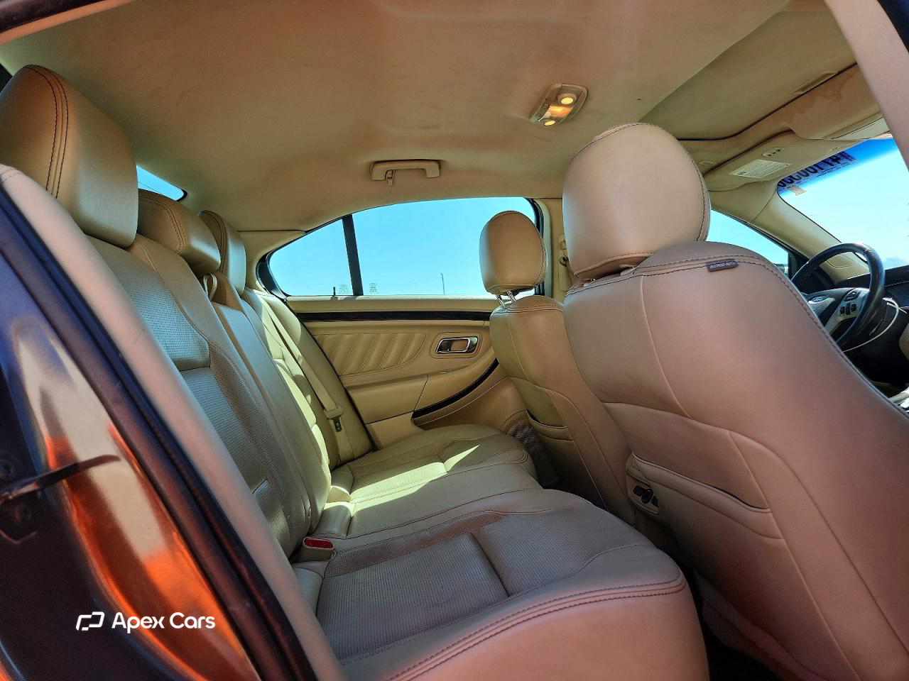 Ford Taurus 2019